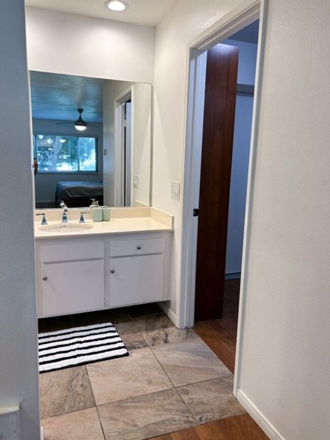 Building Photo - 3674S - Hollywood Beach Hideaway