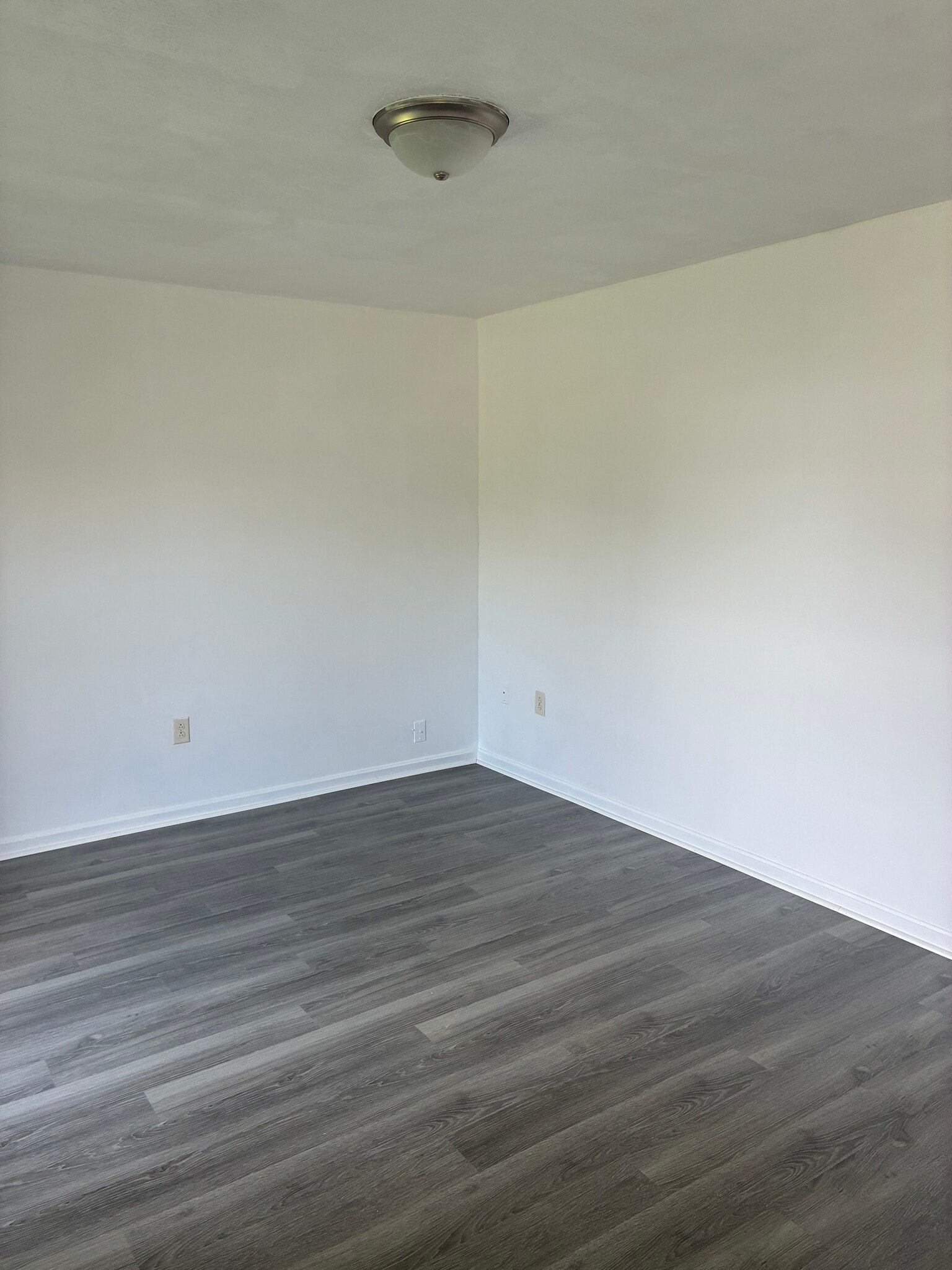 Building Photo - 1701 National Ave