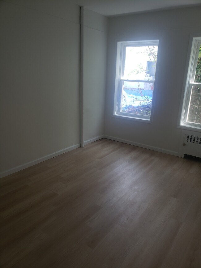 Primary Photo - 1199 McDonald Ave