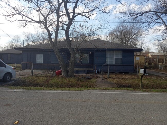 Primary Photo - 7607 Verdinell St