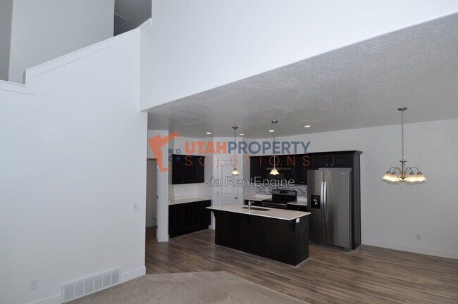 Building Photo - 16092 S Truss Dr