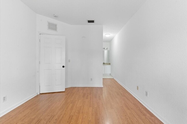 Building Photo - 1407 S Santa Catalina Cir