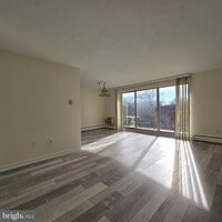 Building Photo - 111 Chestnut St