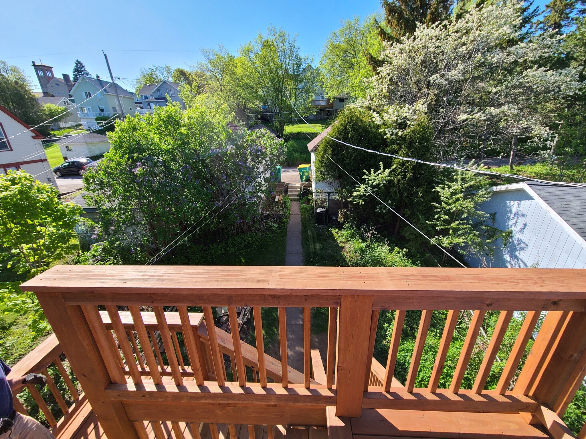 Building Photo - 1127 E 6th St