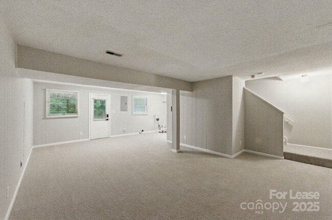 Building Photo - 7016 Wannamaker Ln