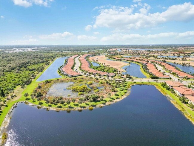 Building Photo - 10817 Tarflower Dr