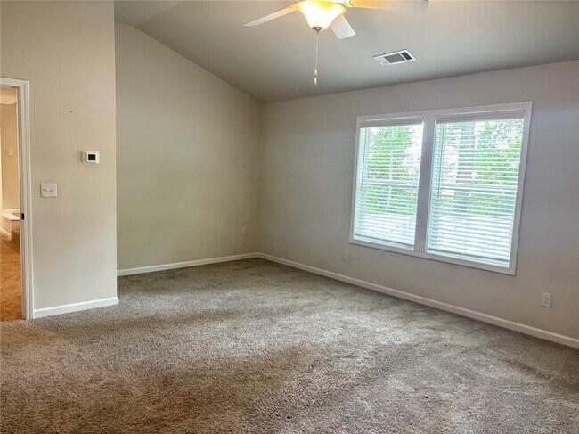 Building Photo - 404 Fox Crk Dr