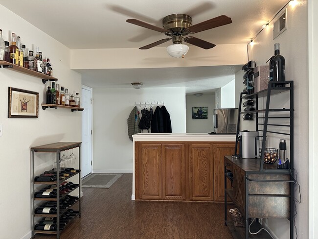 Building Photo - 2209 El Cejo Cir