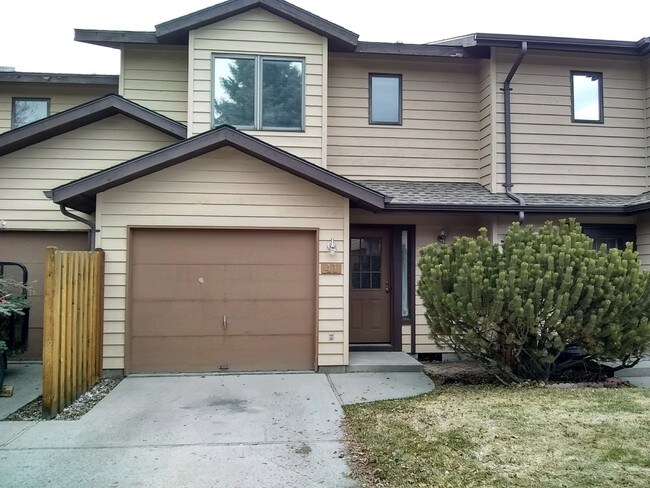 Building Photo - 1711 W Koch St