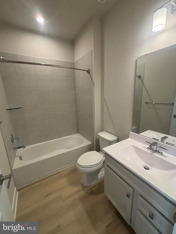 Building Photo - 4362 Southerby Dr