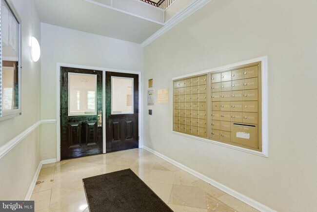 Building Photo - 1591 Spring Gate Dr.