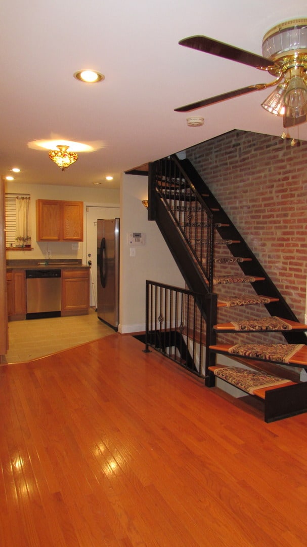 Building Photo - Amazing Rehab Townhome with Deck