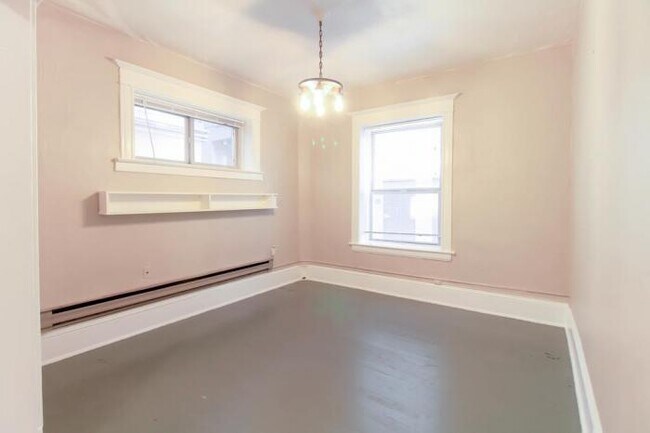 Building Photo - 1 bedroom in seattle WA 98122