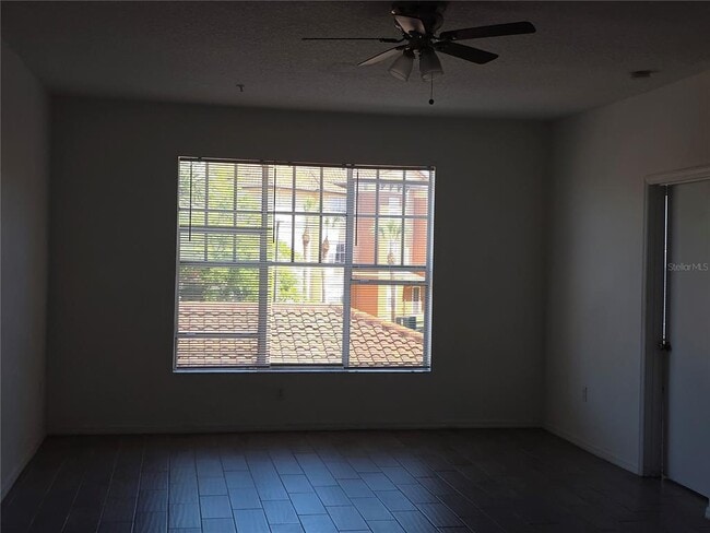 Building Photo - 5554 Metrowest Blvd