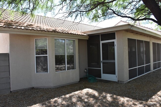 Building Photo - Great House Located in Winterhaven