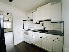 Building Photo - 710 Culbertson Dr