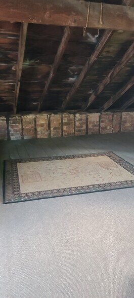 Building Photo - 43 Division St