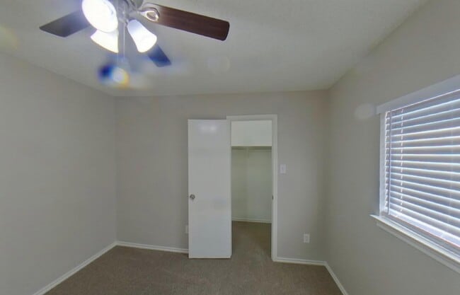 Building Photo - Modern 4-Bedroom Sanctuary in a Sought-After Location