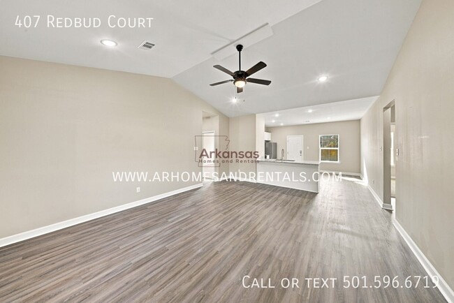 Building Photo - 407 Redbud Ct