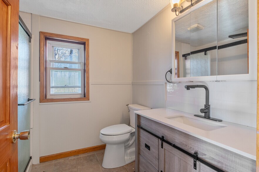 Building Photo - 6961 Collamer Rd