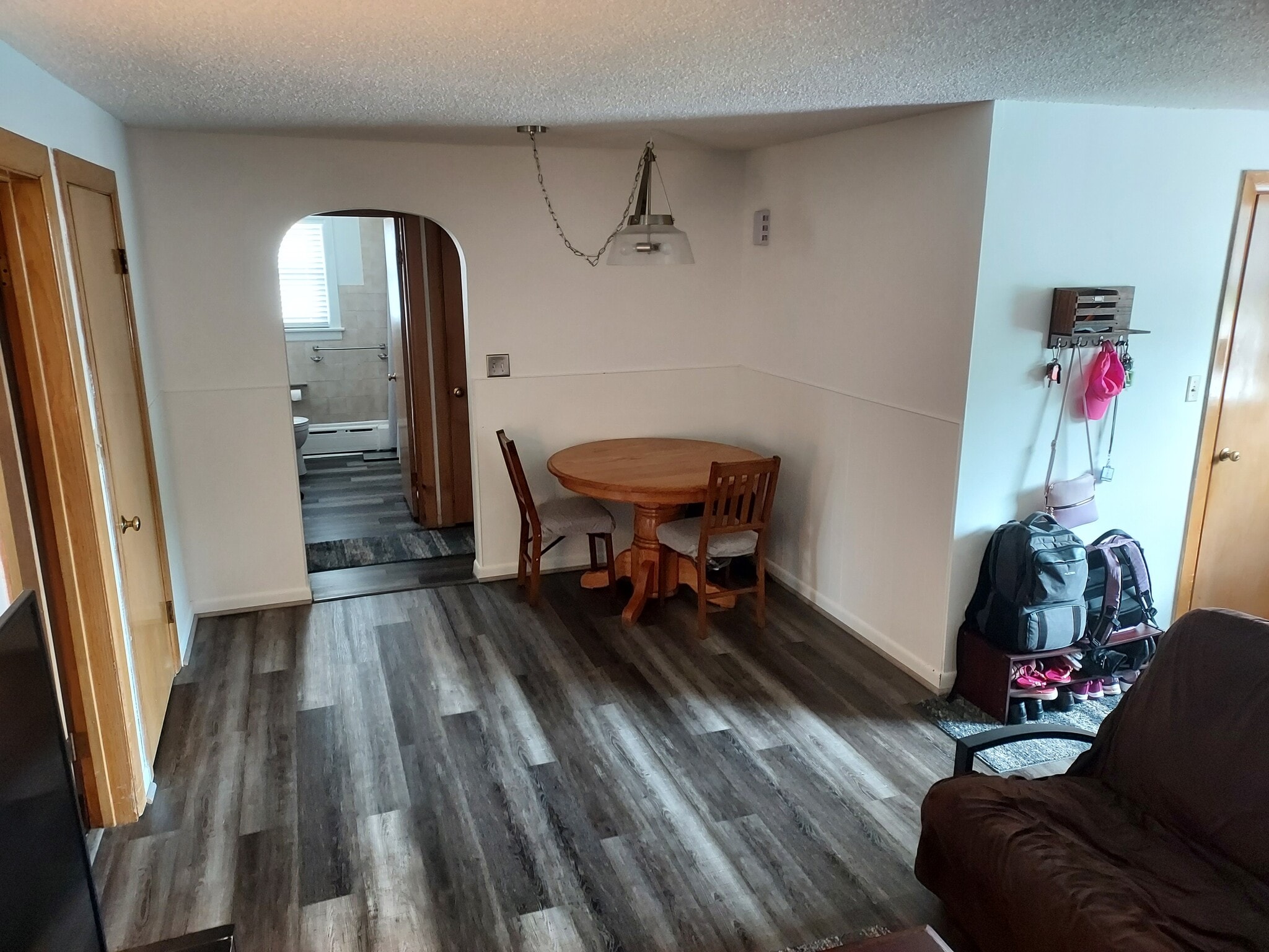 Very large living/dining room. - 1145 Cleveland Dr