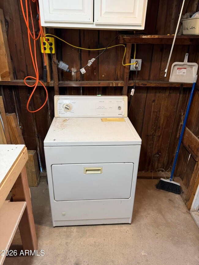 Building Photo - 4014 N 33rd Pl