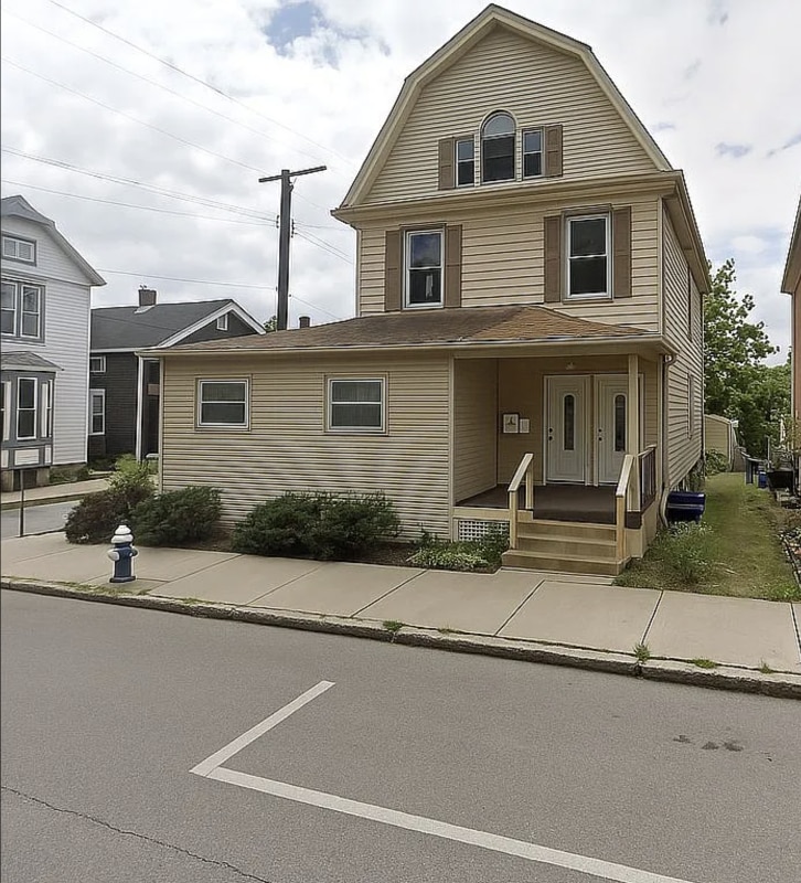 Building Photo - 552 Hill St