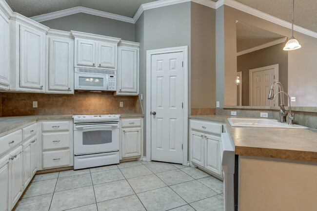 Building Photo - Gorgeous Home in Cooper District!!