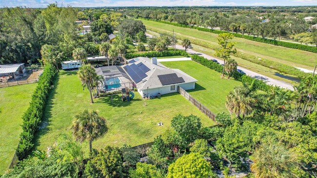 Building Photo - 8606 Arrowhead Dr