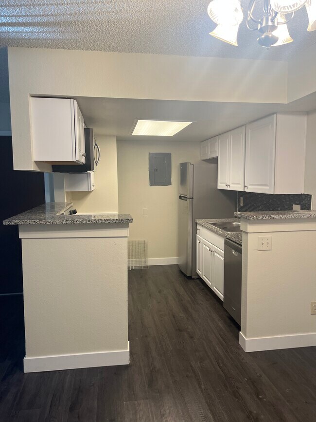 Kitchen - 13352 E Jewell Ave