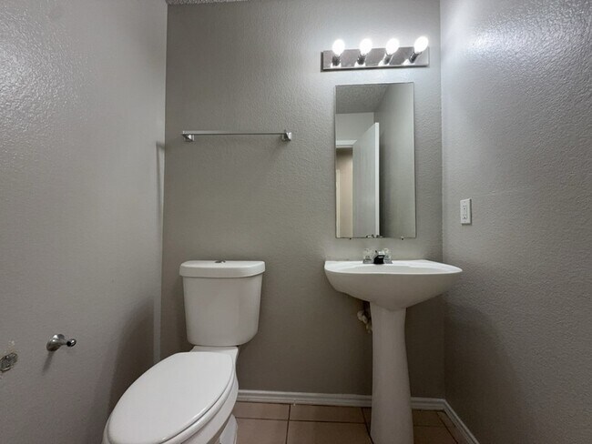 Building Photo - 3952 Golden Horn Ln