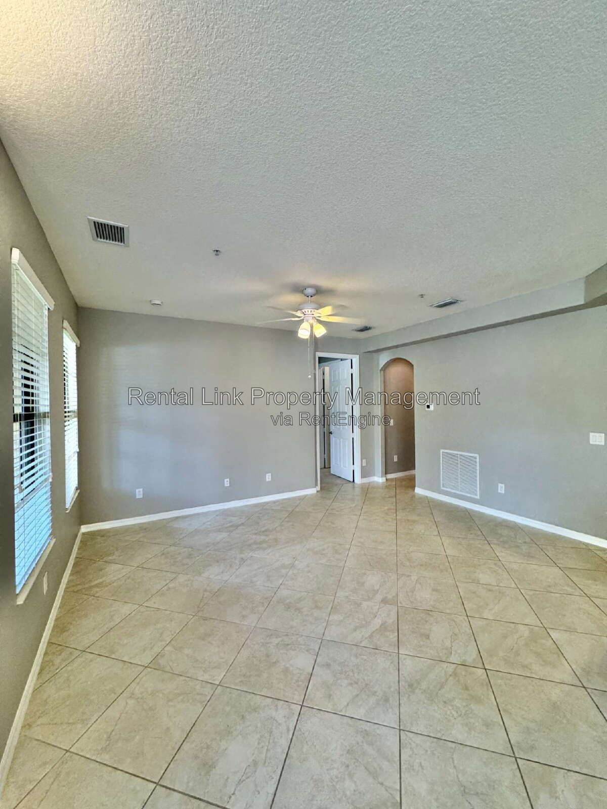 Building Photo - 11880 Adoncia Way