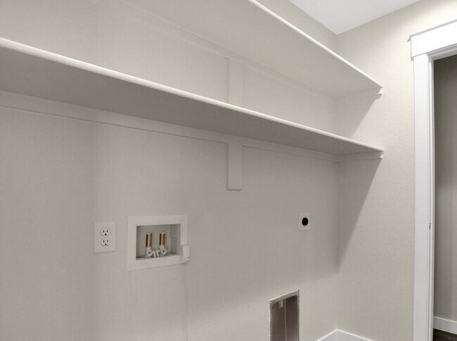 Building Photo - 3792 Venice Grove