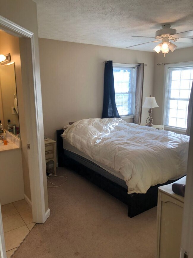 Building Photo - 3765 E Cobble Creek Dr