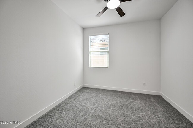 Building Photo - 11196 N 168th Dr