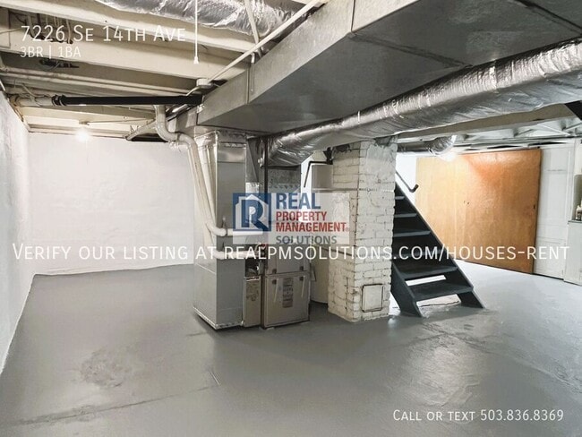 Building Photo - 7226 SE 14th Ave