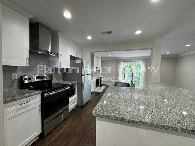Building Photo - 17 Ivy Trail NE