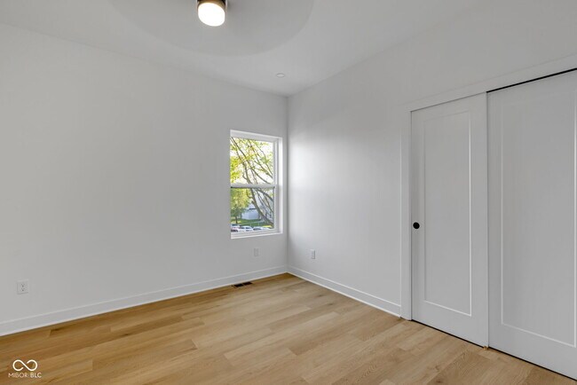 Building Photo - 1025 Churchman Ave