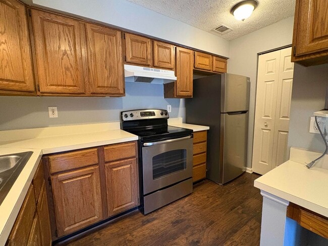 Building Photo - Great 2 Bedroom 2 Bath in Germantown