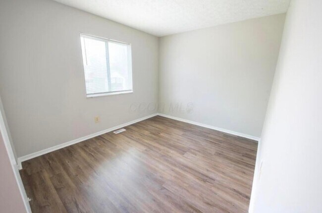 Building Photo - 3518 Westbay Dr