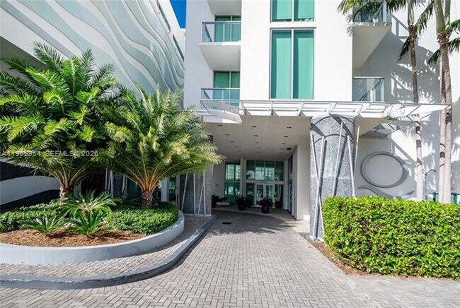 Building Photo - 7928 East Dr