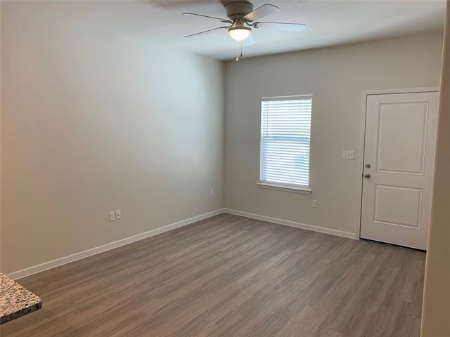 Building Photo - 2313 N Hickory St