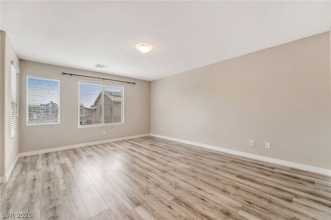 Building Photo - 900 Lotus Falls St