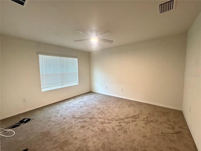 Building Photo - 16461 Little Garden Dr