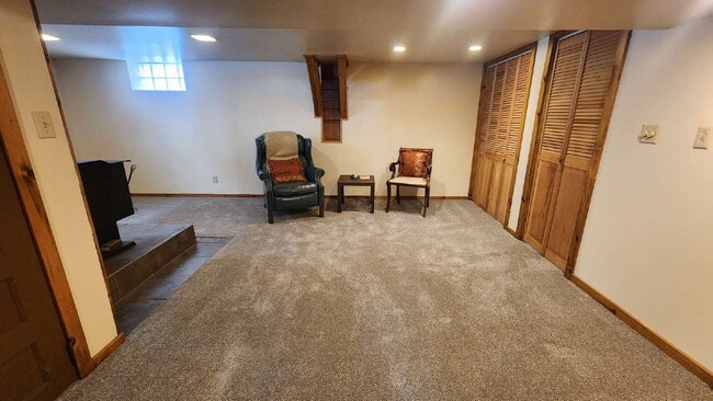 Building Photo - 4-Bedroom, 2 Bathroom Easthill Home with Bonus Room, Finished Lower Level, and Garage