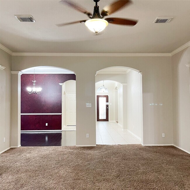 Building Photo - 2606 Sun Flare Ln