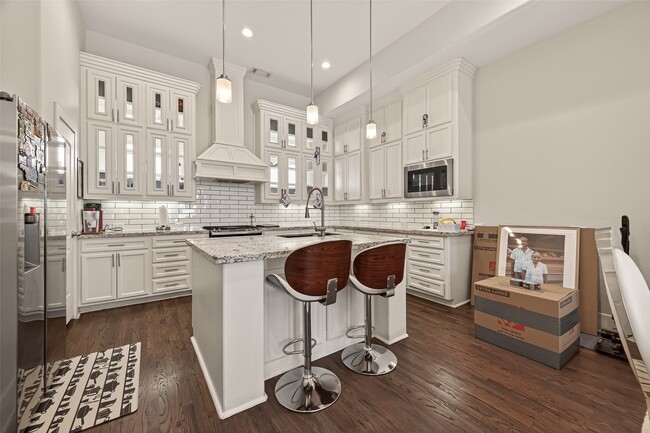 Building Photo - 2020 McGowen St