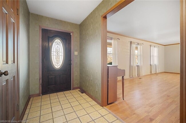 Building Photo - 6014 Park Ave