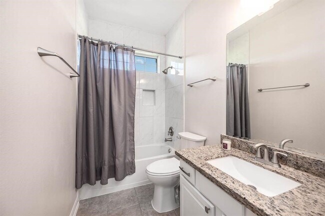 Building Photo - 3403 E Cedar Hollow Dr