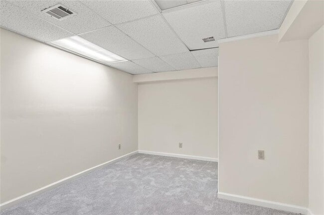 Building Photo - 3230 Mary Dr